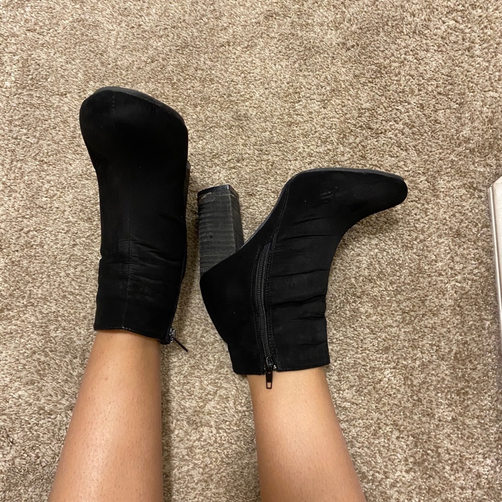 Zip up booties - Picture 3 of 5